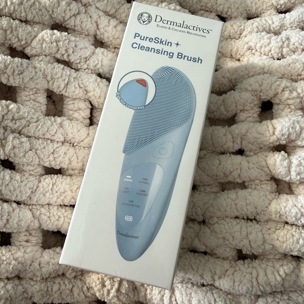 Dermalactives PureSkin Cleansing Brush
